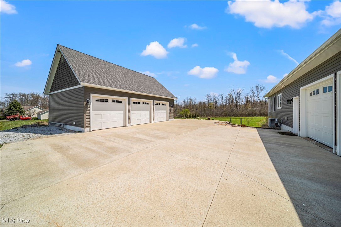 14161 Rock Creek Road, Chardon, Ohio image 8
