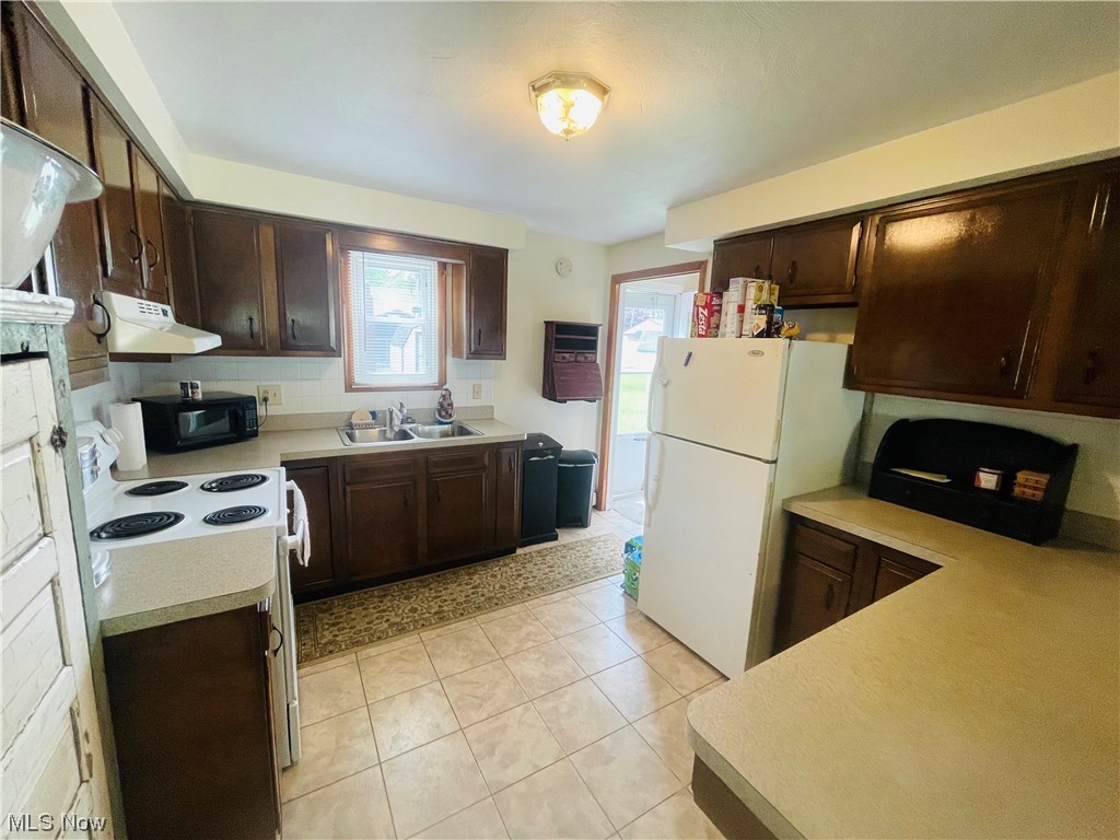 Cresthaven - Residential