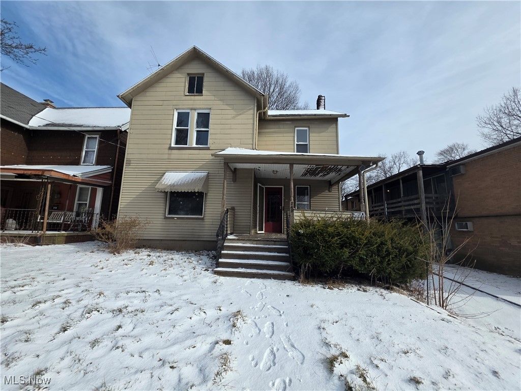 Photo of 242 Vine Street, Salem, OH 44460 (MLS # 5183666)