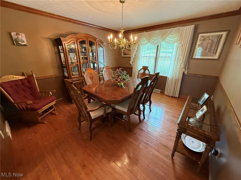 2626 Pleasant Valley Road NE