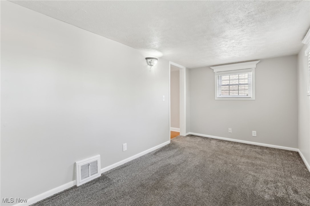 3211 Amherst Avenue, Lorain, Ohio image 24