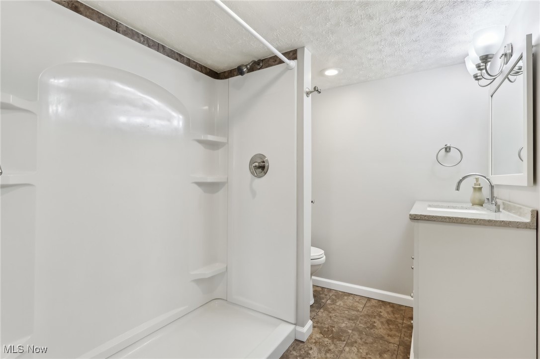 3211 Amherst Avenue, Lorain, Ohio image 27