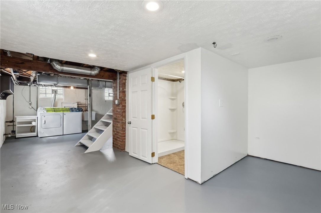 3211 Amherst Avenue, Lorain, Ohio image 26