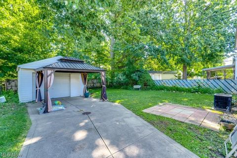 Tiny photo for 407 E 330th Street, Willowick, OH 44095 (MLS # 5202942)
