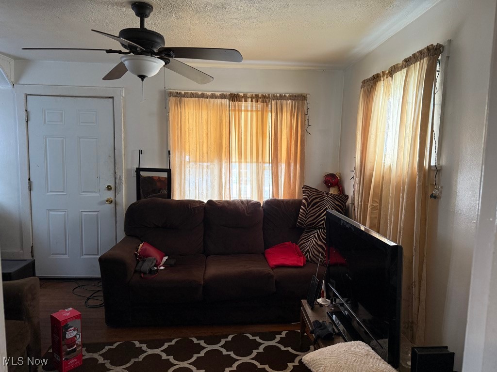 James M & Colgate Hoyts Allot - Residential