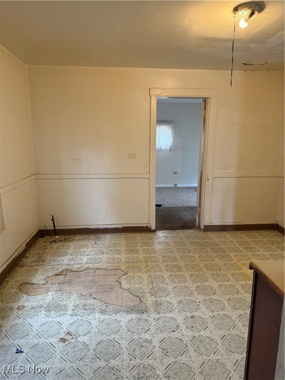 James M & Colgate Hoyts Allot - Residential