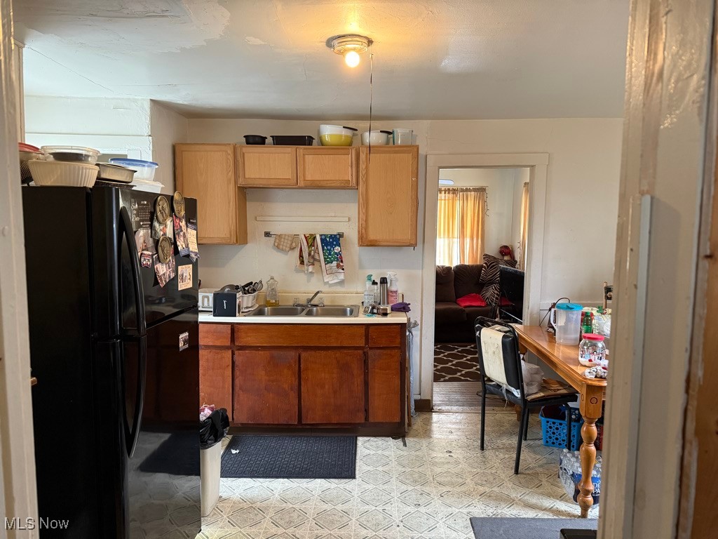 James M & Colgate Hoyts Allot - Residential