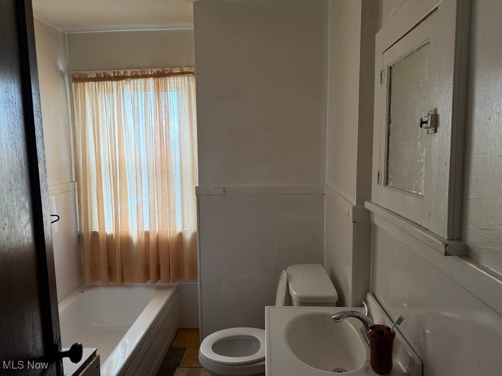 James M & Colgate Hoyts Allot - Residential