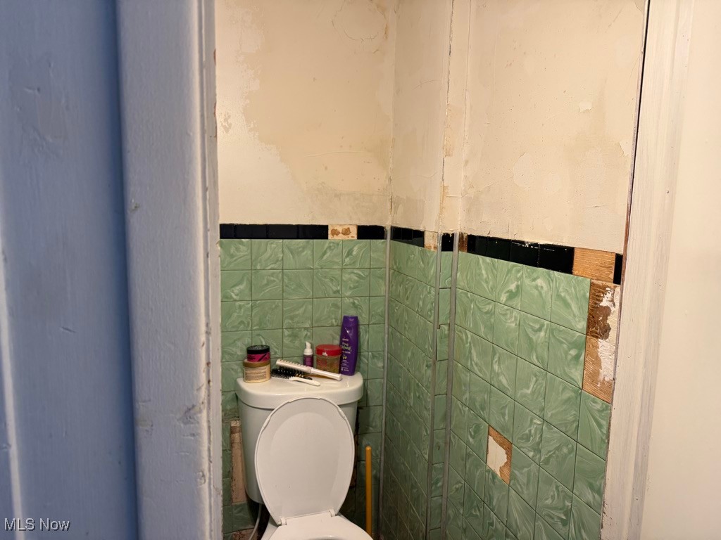 James M & Colgate Hoyts Allot - Residential