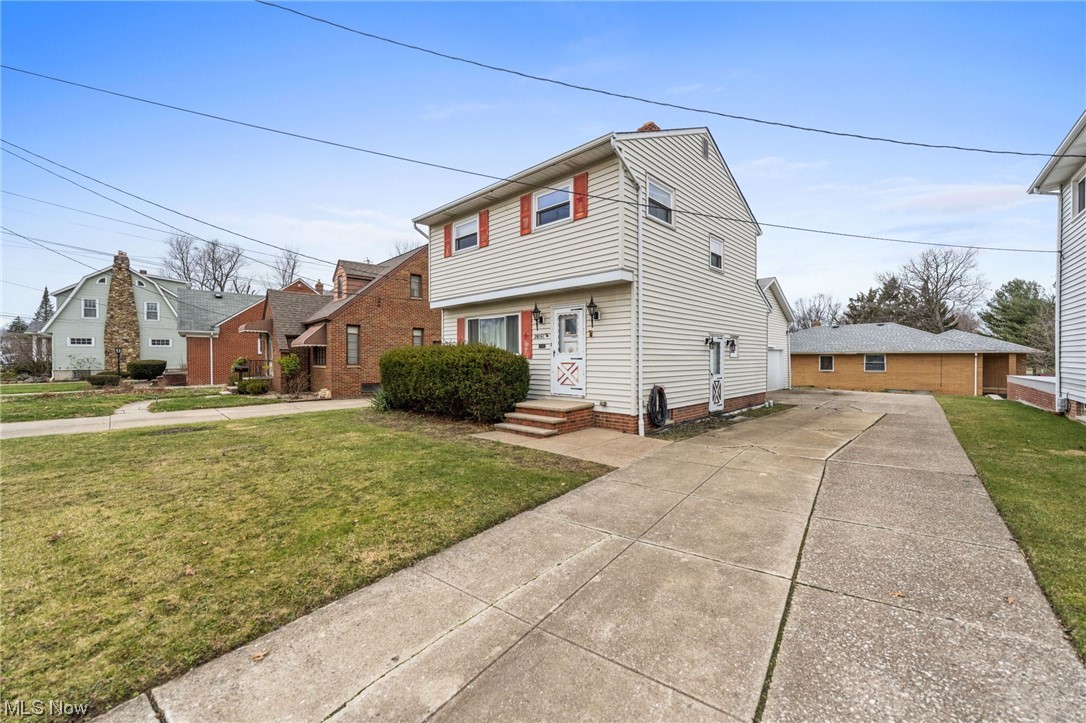 Corning & Gilchrist's Brookwoo - Residential