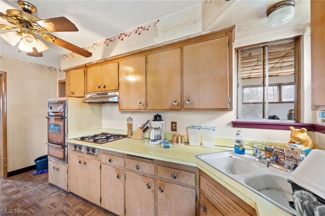 Corning & Gilchrist's Brookwoo - Residential