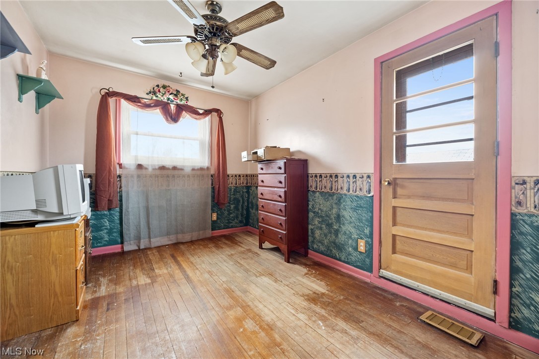 Corning & Gilchrist's Brookwoo - Residential