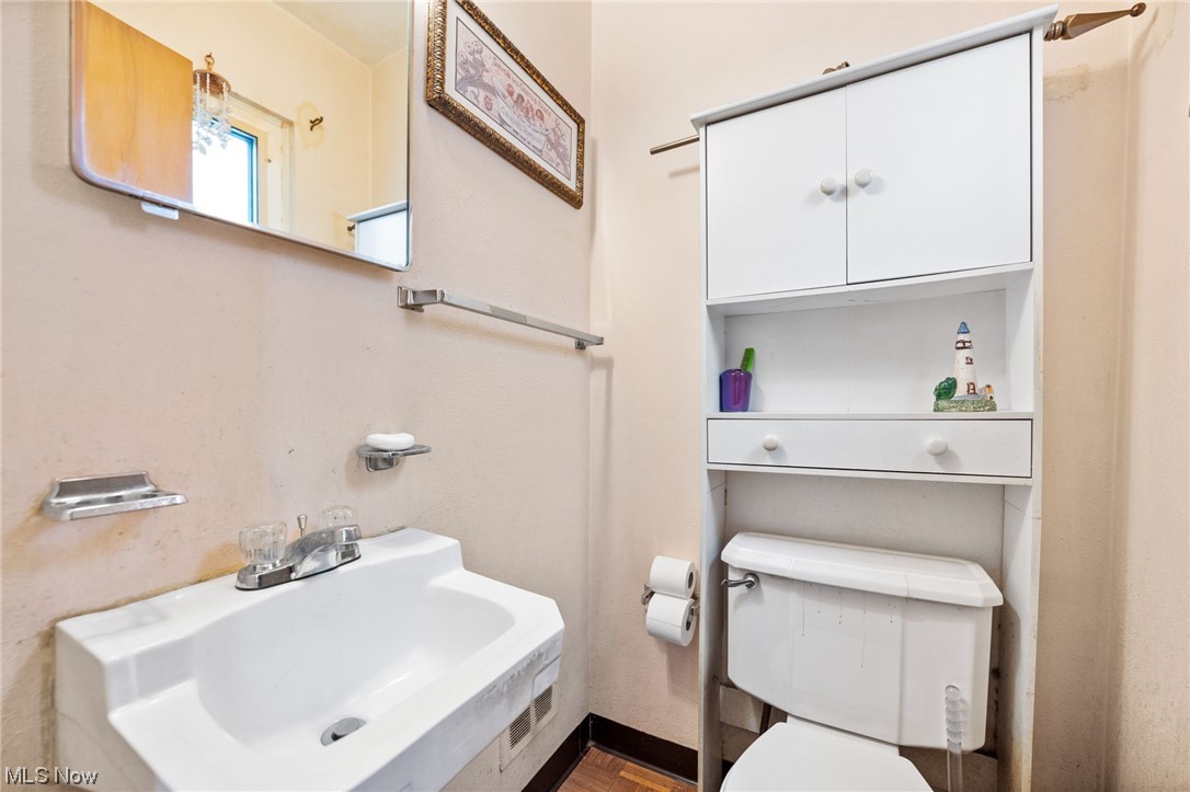 Corning & Gilchrist's Brookwoo - Residential