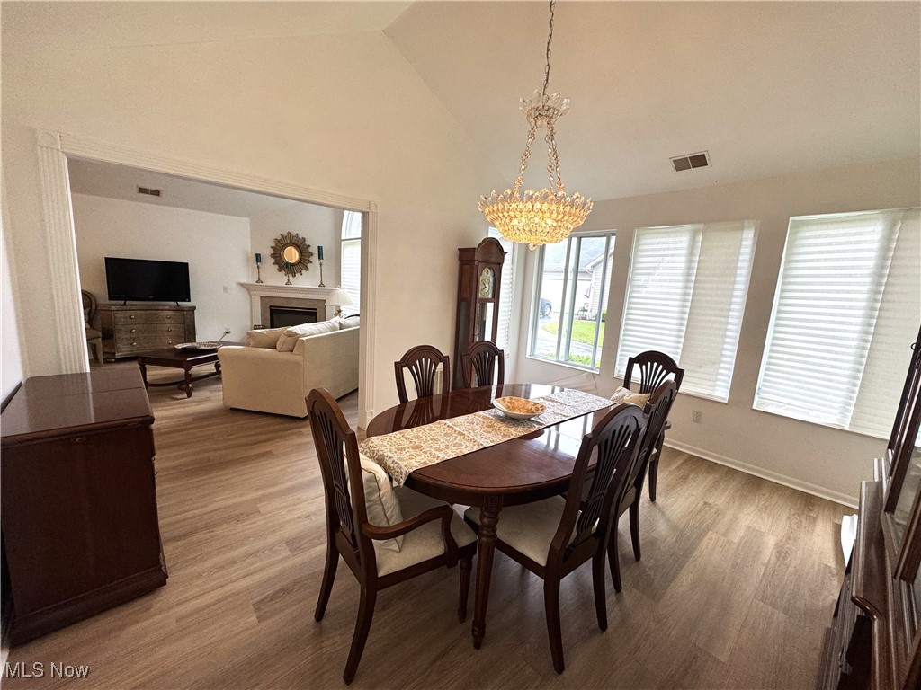 1303 Willow Brook Drive, Warren, Ohio image 13