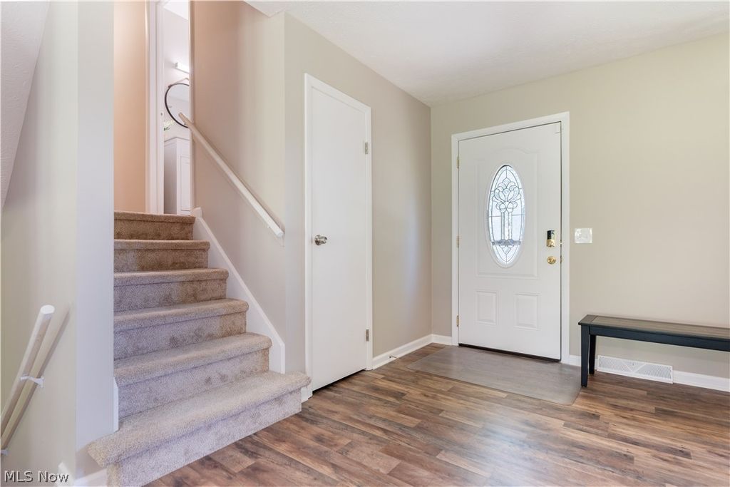 Photo of 5732 Benjamin Street SW, Canton, OH 44706 (MLS # 5225387)