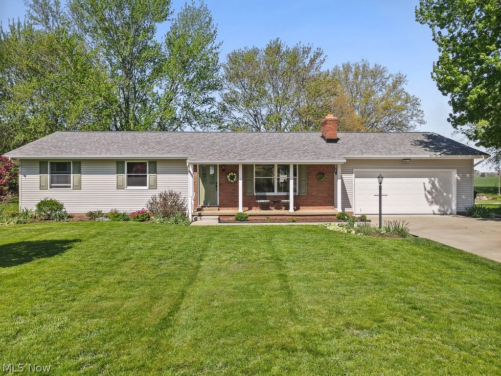 Photo of 14281 Wade Drive NE, Hartville, OH 44632 (MLS # 5204280)
