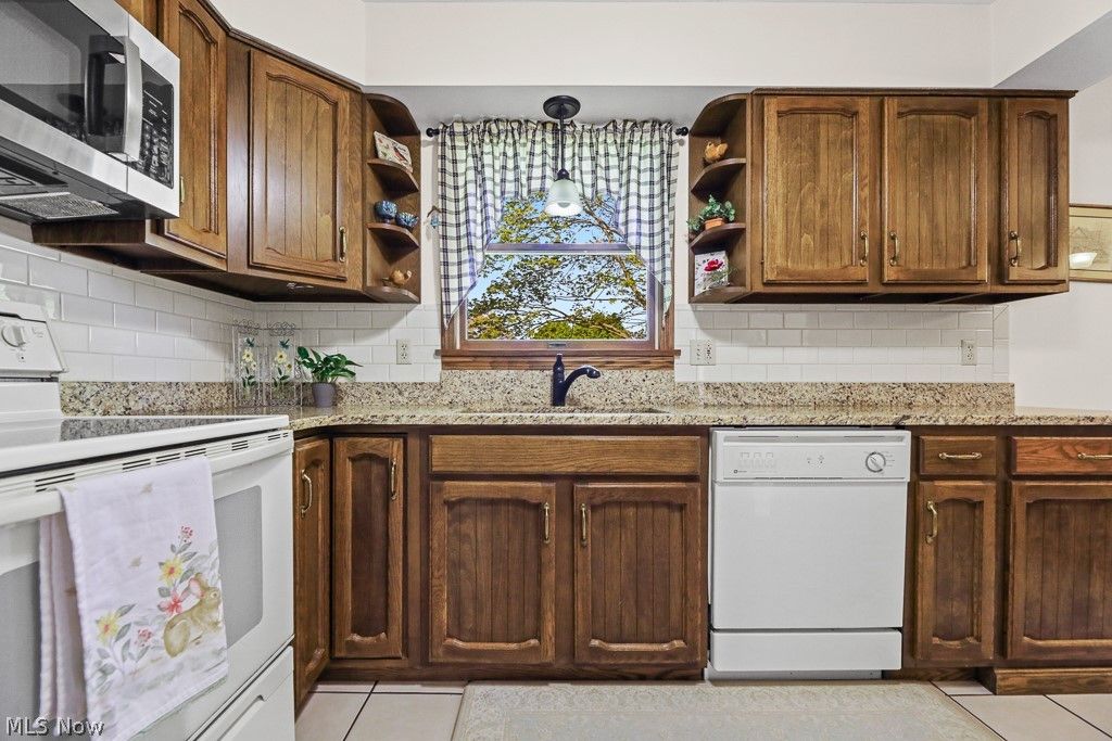 Photo of 14281 Wade Drive NE, Hartville, OH 44632 (MLS # 5204280)