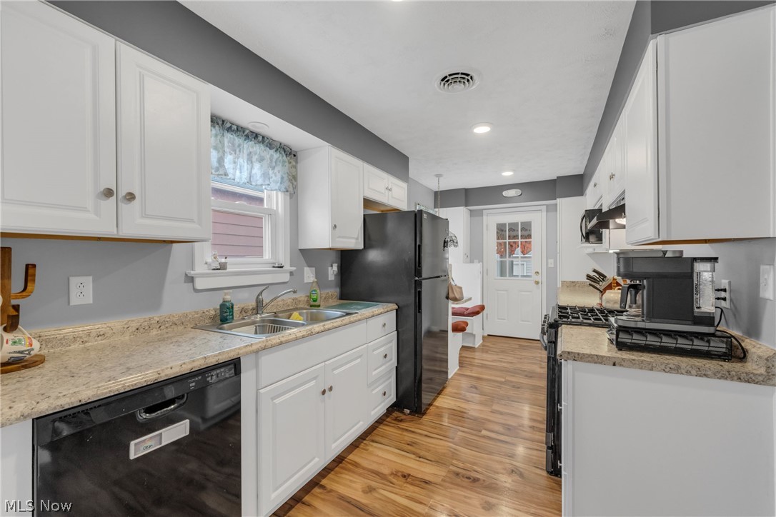 John W Buhls Dawnwood - Residential