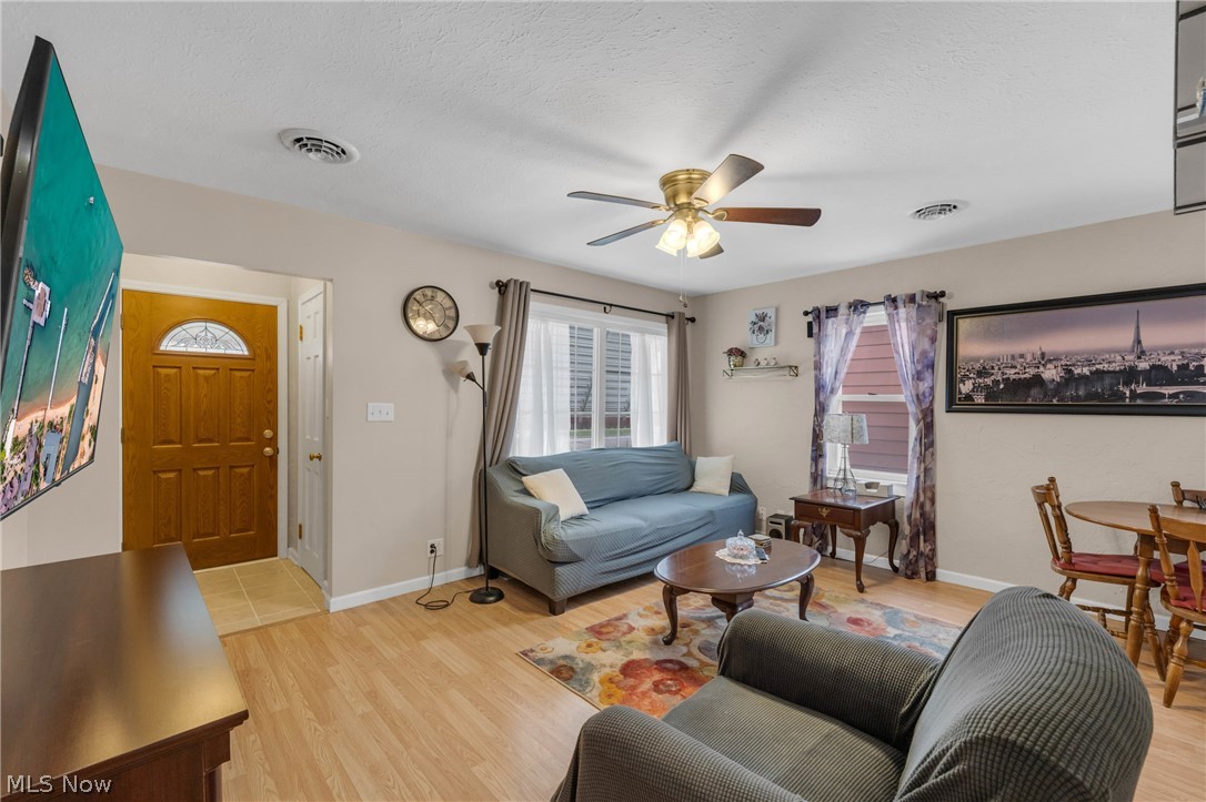 John W Buhls Dawnwood - Residential