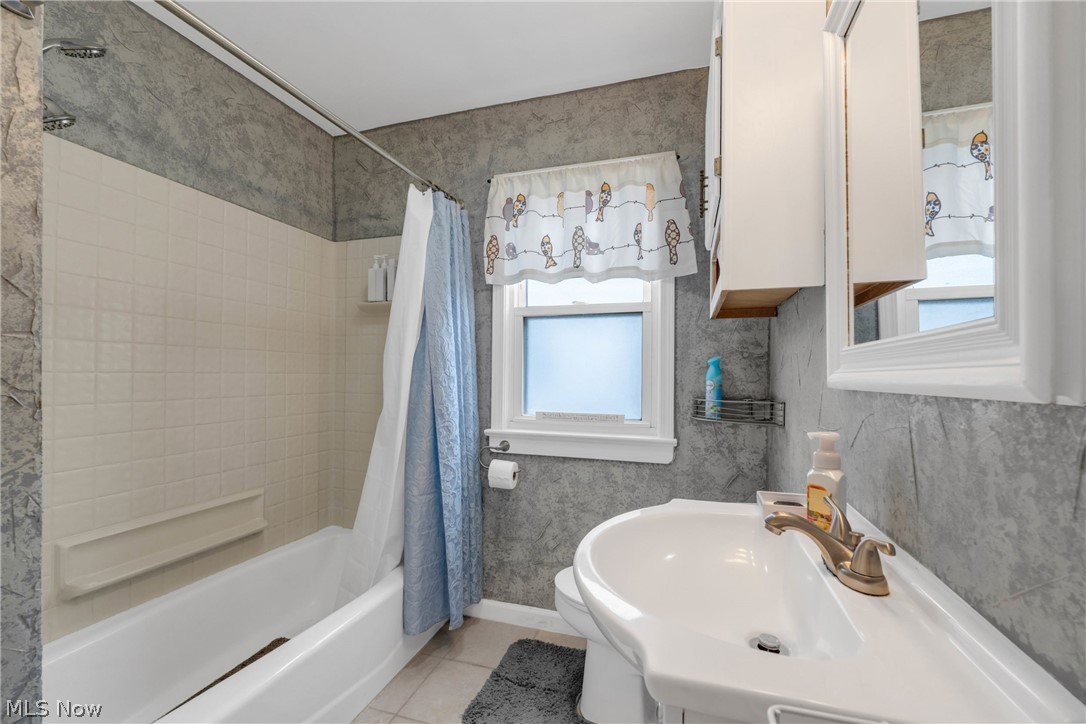 John W Buhls Dawnwood - Residential