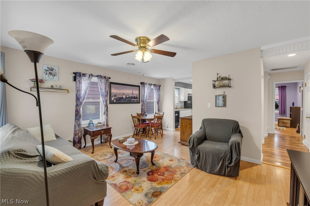 John W Buhls Dawnwood - Residential