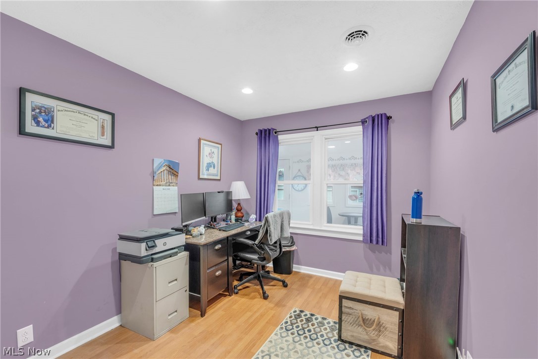 John W Buhls Dawnwood - Residential