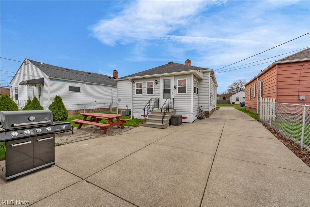 John W Buhls Dawnwood - Residential