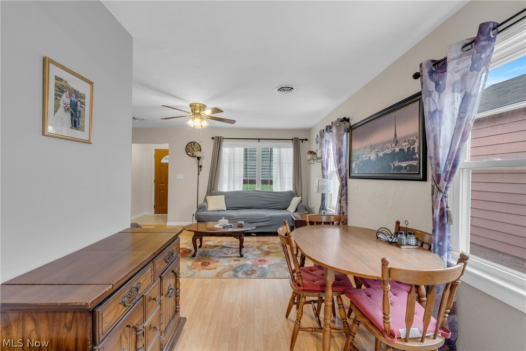 John W Buhls Dawnwood - Residential