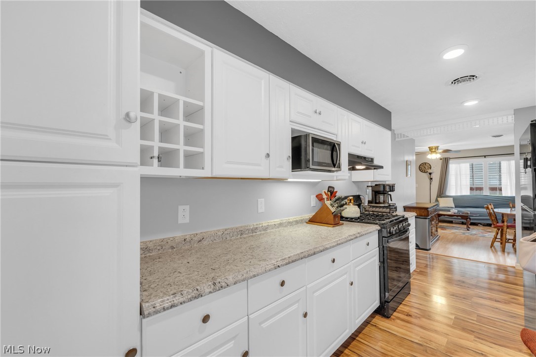 John W Buhls Dawnwood - Residential