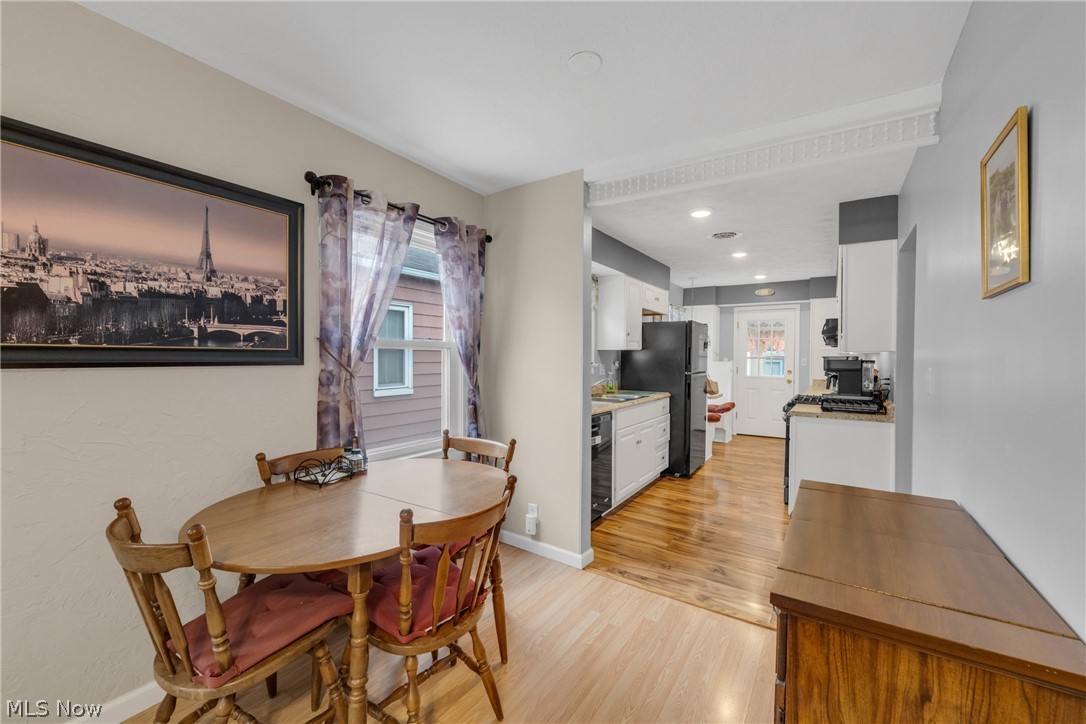 John W Buhls Dawnwood - Residential