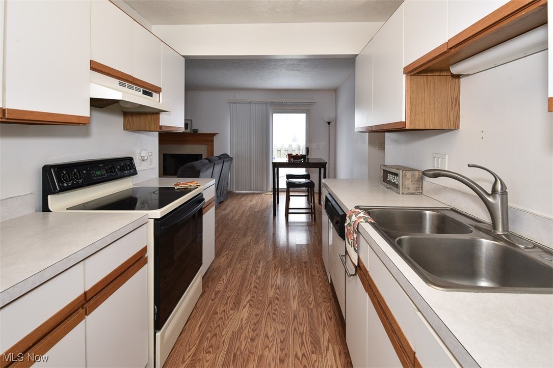 East Bath Woods Condo - Residential