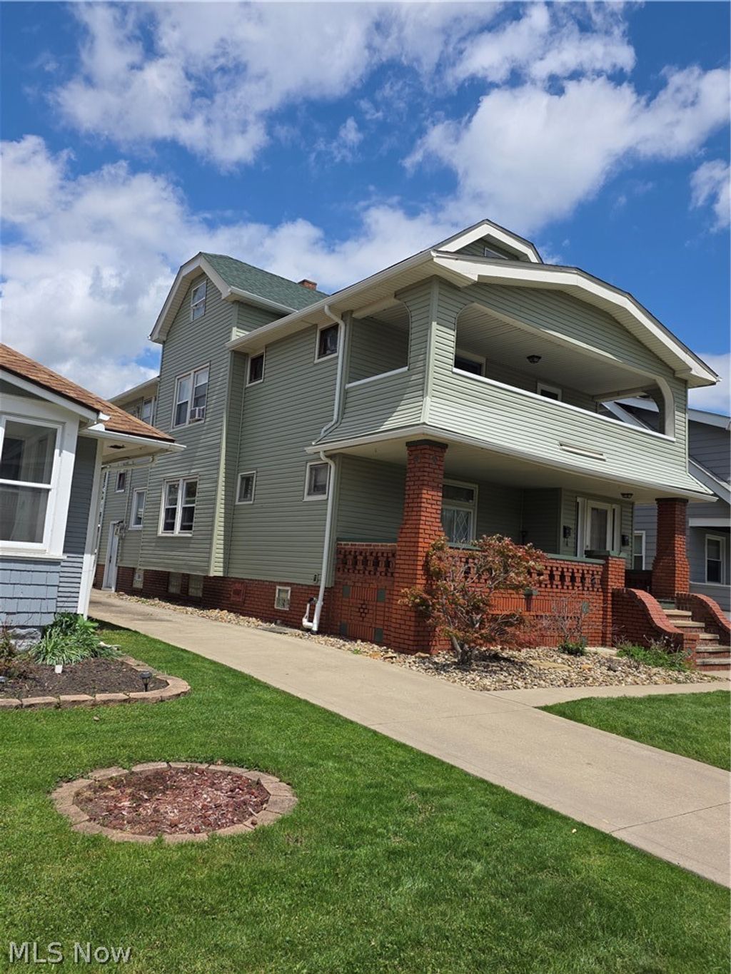 Photo of 9913 Greenview Avenue, Garfield Heights, OH 44125 (MLS # 5205401)