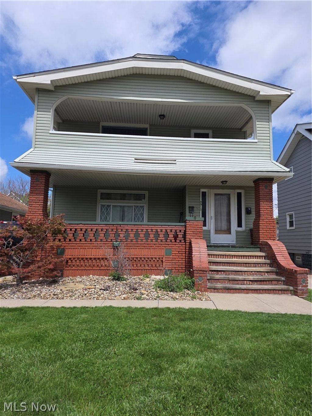 Photo of 9913 Greenview Avenue, Garfield Heights, OH 44125 (MLS # 5205401)