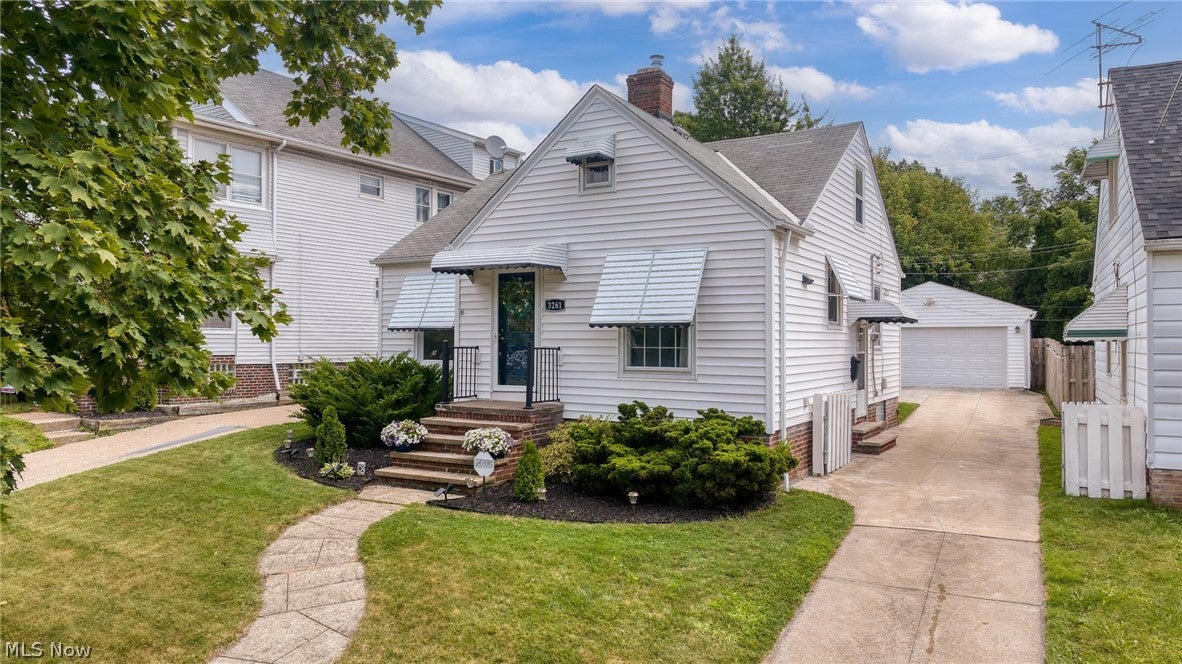 3261 Berea Road