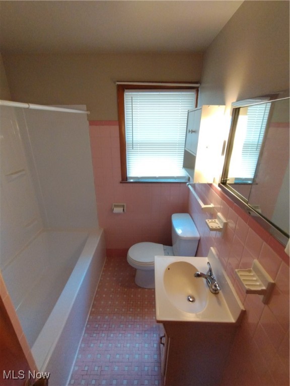 City/Youngstown - Residential Lease