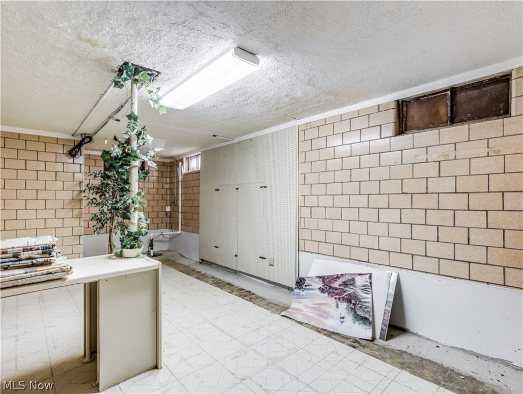 Hill Top Acres - Residential