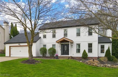 3238 Robins Trace Akron OH 44319