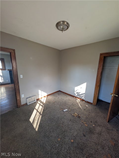 Tiny photo for 4619 E 175th Street, Cleveland, OH 44128 (MLS # 5255107)