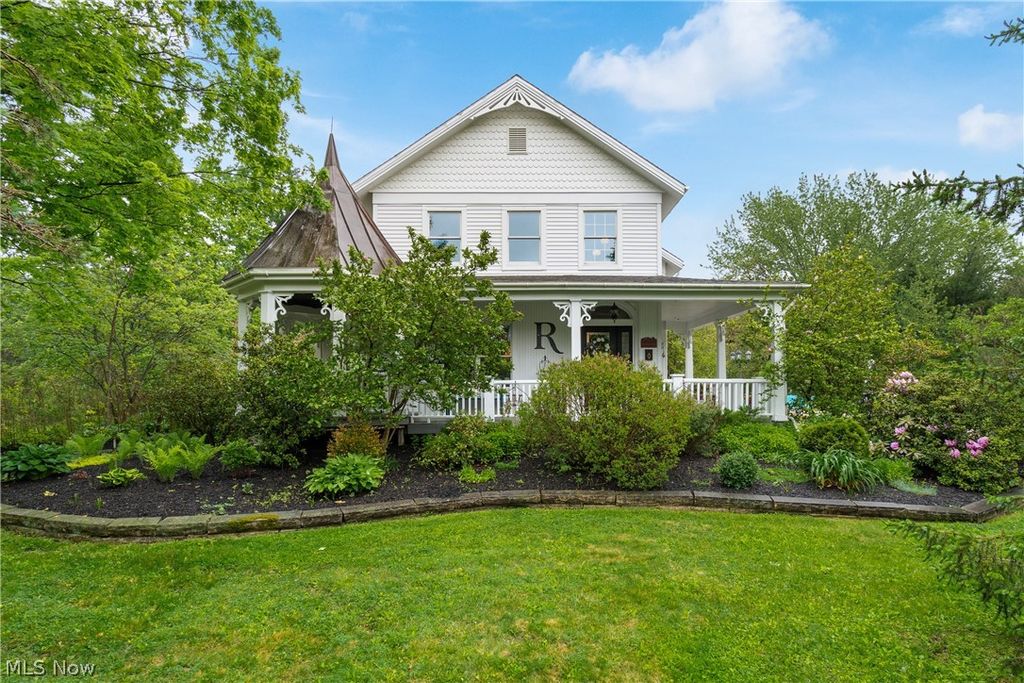 Photo of 7901 State Street, Garrettsville, OH 44231 (MLS # 5209069)