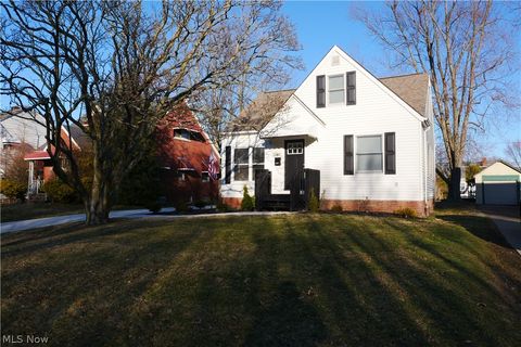 Tiny photo for 411 E 270th Street, Euclid, OH 44132 (MLS # 5190411)