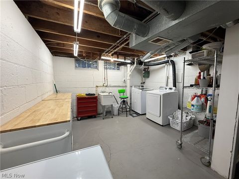 Tiny photo for 411 E 270th Street, Euclid, OH 44132 (MLS # 5190411)