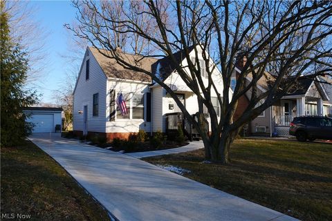 Tiny photo for 411 E 270th Street, Euclid, OH 44132 (MLS # 5190411)