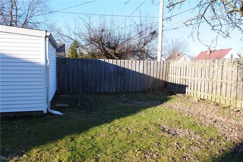 Tiny photo for 411 E 270th Street, Euclid, OH 44132 (MLS # 5190411)