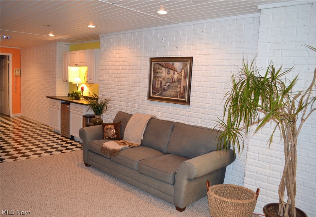 Woods Williamsburg - Residential