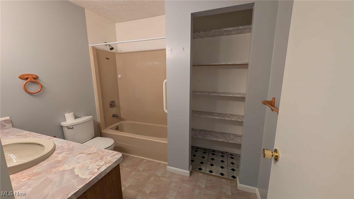 Lloyd Road Sub - Residential