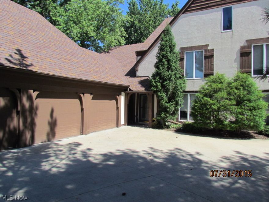 * HOT HURON! * GREAT PRICE FOR 3 BEDROOM (1ST FLOOR MASTER) * 2 1/2 BATH * OVER 2000 SQ FT * FIREPLACE * ATTACHED GARAGE * PRIVATE REAR YARD * MOVE IN AT CLOSING * PATIO * NEWER ROOF, DRIVEWAY, A/C, GUTTERS & MORE * LOTS OF STORAGE