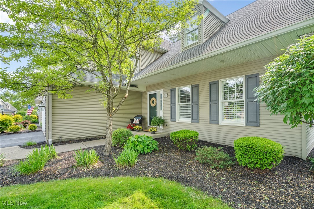 36 Greystone, Poland, Ohio image 4