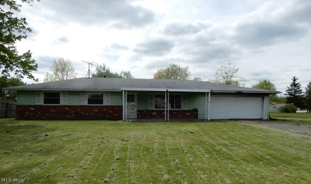 Great opportunity to own a Streetsboro ranch on a large flat lot! Sitting on a private 1/2 acre this ranch home offers a large 2 car attached garage, one floor living, nice sized rooms, and a storage shed in back. Great investment potential or first time buyer opportunity! Public water and sewer!
