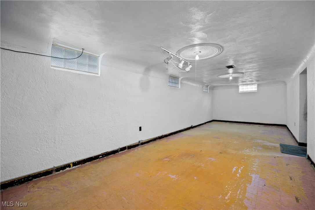 Eastlawn - Residential