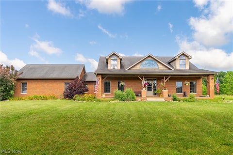 Photo of 1100 E Bayton Street, Alliance, OH 44601 (MLS # 5221653)